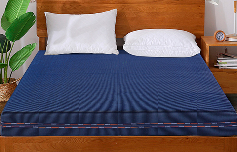 要想有好的睡眠床垫软硬很重要